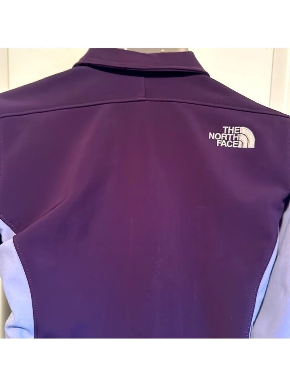 North Face Jacket - Picture 7 of 12